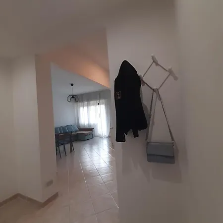 Interno 2 Vistamare